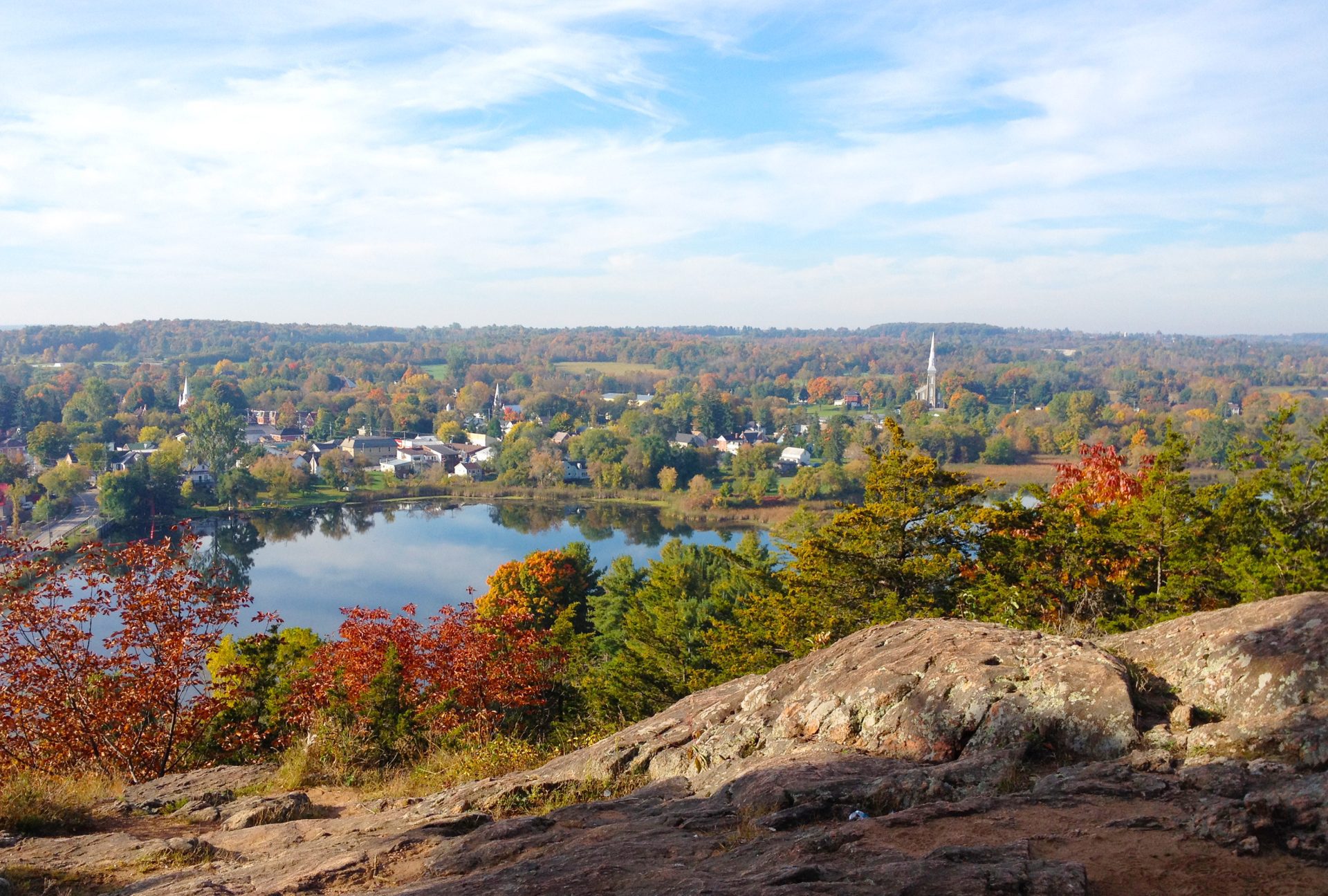 Where to Stay in the Rideau Lakes: Westport, Portland, Perth and Merrickville Compared