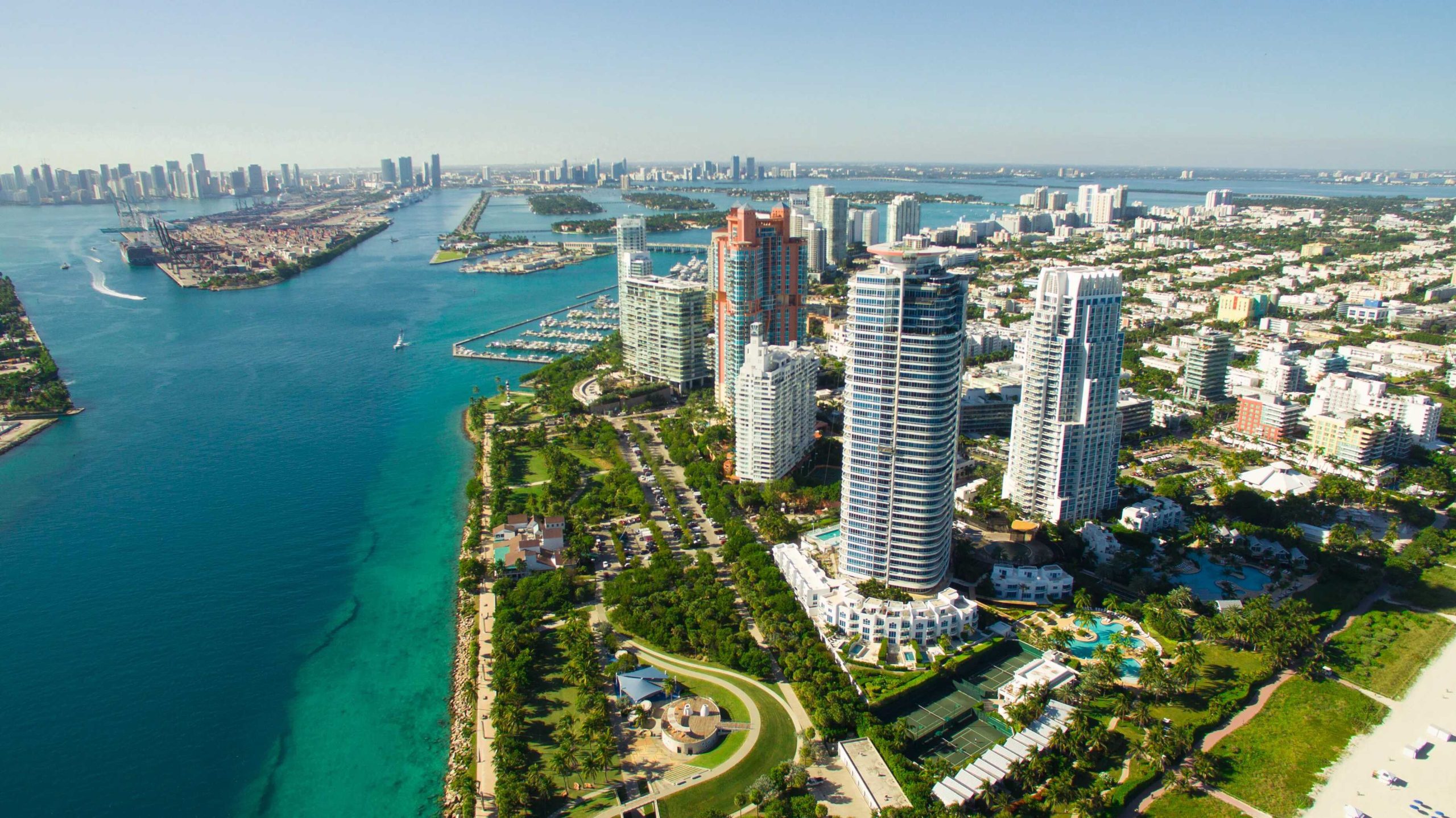 Best Neighborhoods to Stay in Miami Beach